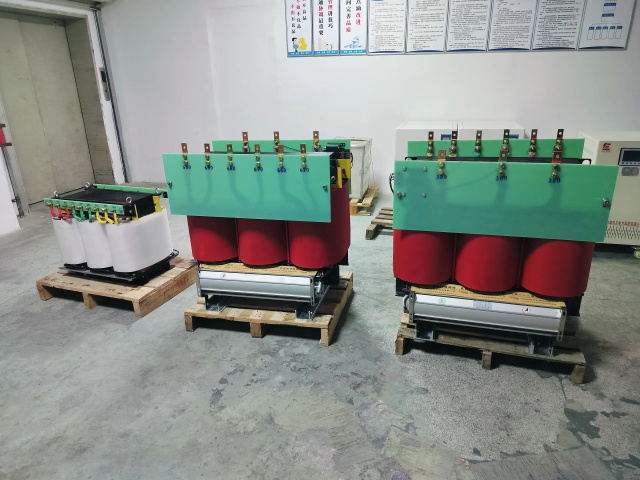 尧都KS11-1000KVA矿用变压器